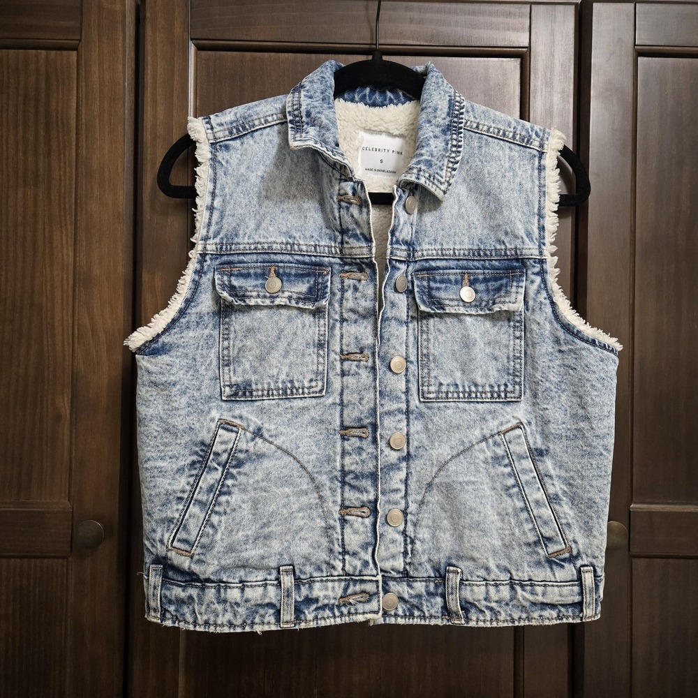 Celebrity Pink Acid Wash Sherpa Lined Denim Vest 80s Pockets Retro Streetwear S